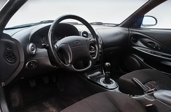 Hyundai Coupe 10 of 14