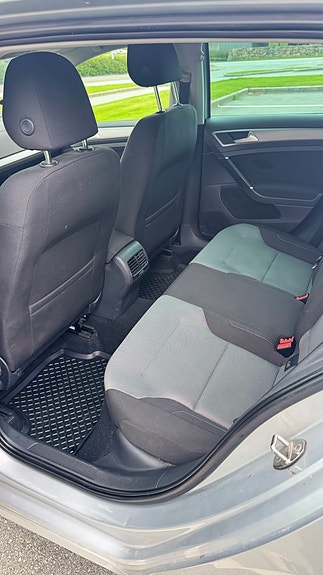 Volkswagen e-Golf VII 10 of 10