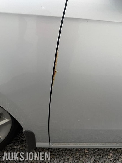 Volkswagen Passat 13 of 30