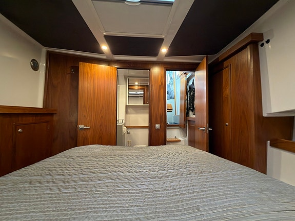 Sargo 36 Explorer Fly 23 of 30