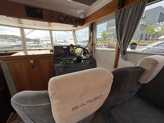 Sargo 36 Explorer Fly 12 of 30