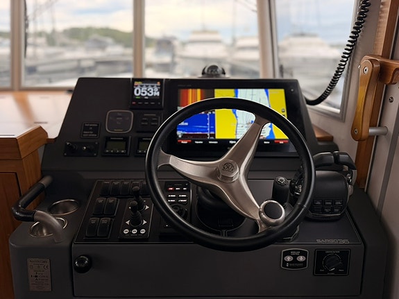 Sargo 36 Explorer Fly 16 of 30