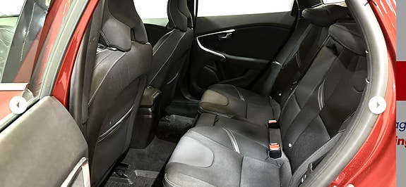 Volvo V40 6 of 8