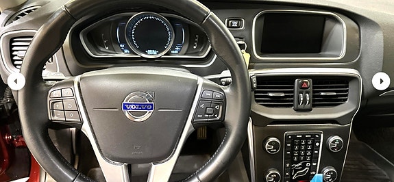 Volvo V40 4 of 8
