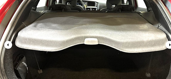 Volvo V40 7 of 8