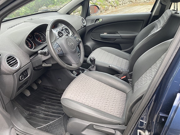Opel Corsa 11 of 17