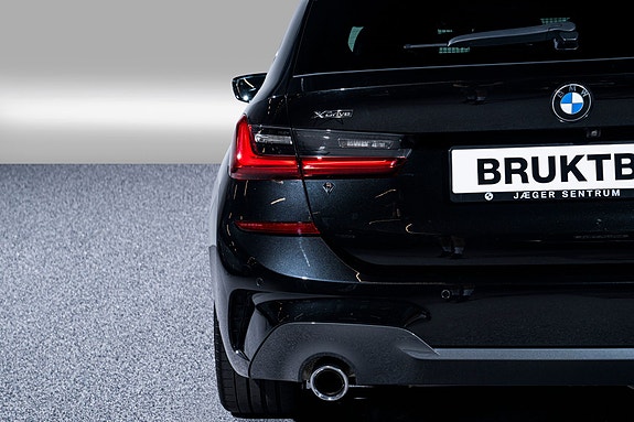 BMW 330d 7 of 15