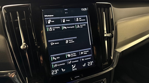 Volvo V90 24 of 30