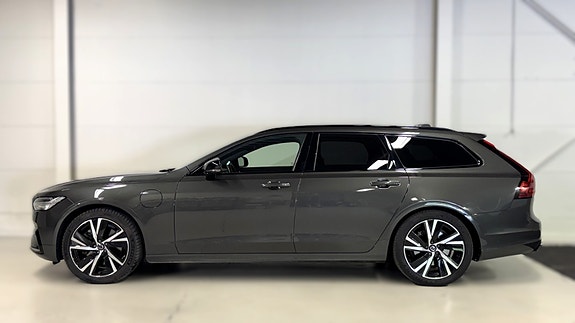 Volvo V90 4 of 30