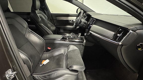 Volvo V90 14 of 30