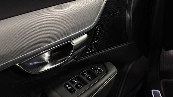 Volvo V90 30 of 30