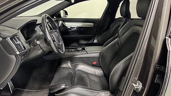 Volvo V90 17 of 30