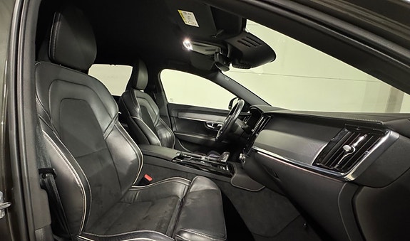 Volvo V90 13 of 30