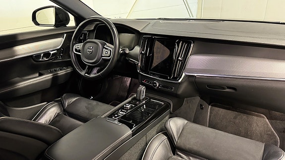 Volvo V90 12 of 30