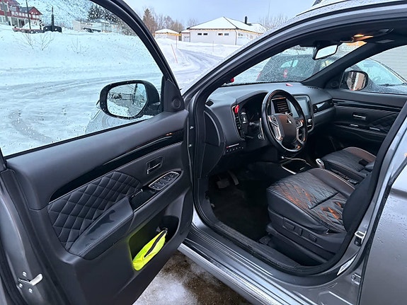Mitsubishi Outlander 4 of 8