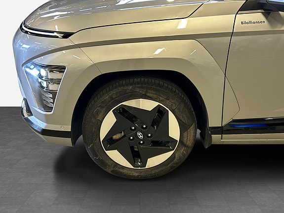 Hyundai Kona 9 of 22