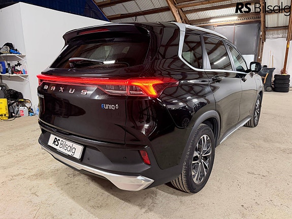 Maxus Euniq 6 9 of 30