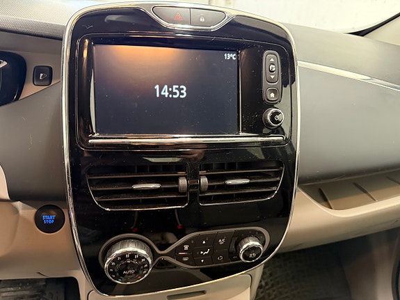 Renault Zoe 12 of 17