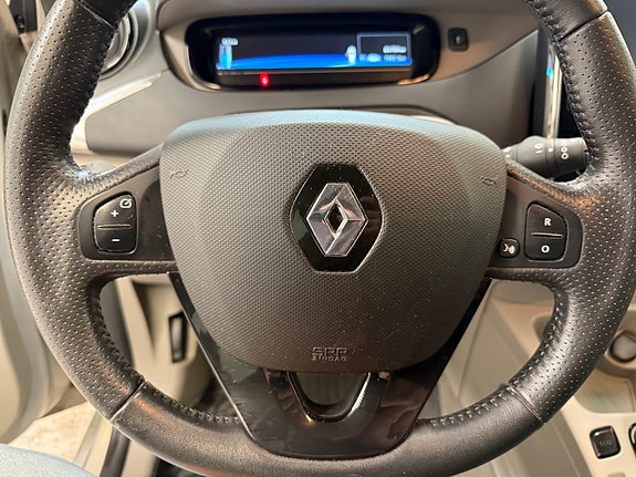 Renault Zoe 11 of 17