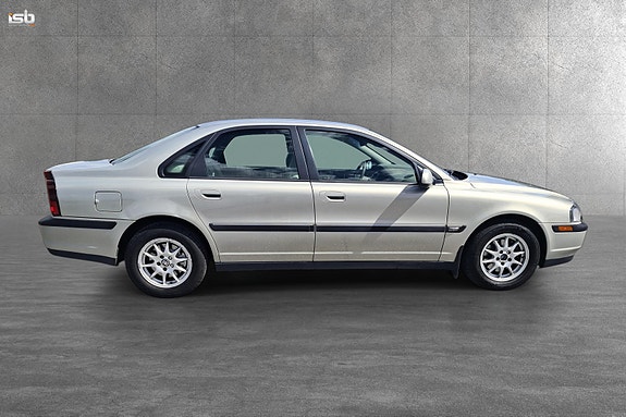 Volvo S80 2 of 24