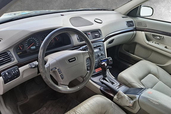 Volvo S80 12 of 24