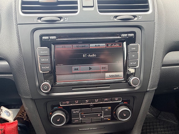 Volkswagen Golf 15 of 22