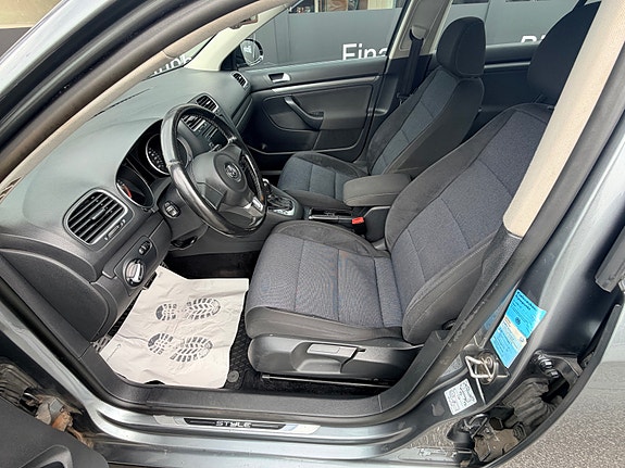 Volkswagen Golf 11 of 22