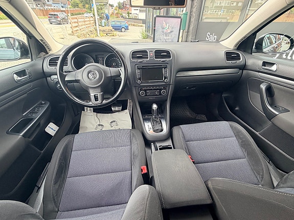 Volkswagen Golf 9 of 22