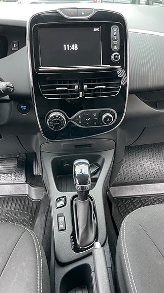 Renault Zoe 12 of 21