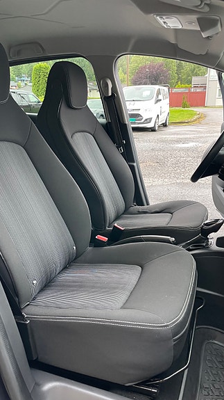 Renault Zoe 16 of 21