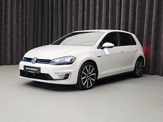 Volkswagen Golf VII 3 of 30
