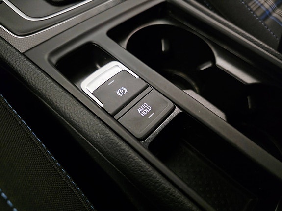 Volkswagen Golf VII 30 of 30