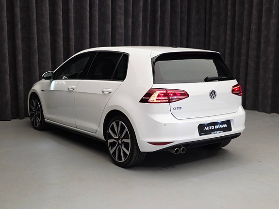 Volkswagen Golf VII 5 of 30