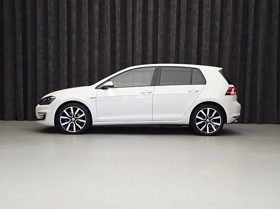 Volkswagen Golf VII 4 of 30