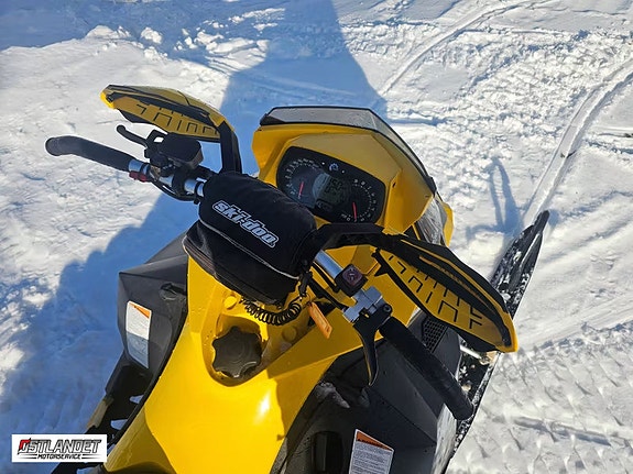 Ski-doo MXZ X-RS 600 HO E-TEC 5 of 5