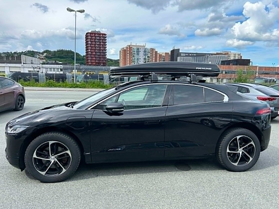 Jaguar I-PACE 4 of 30