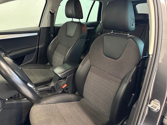 Skoda Octavia 17 of 30