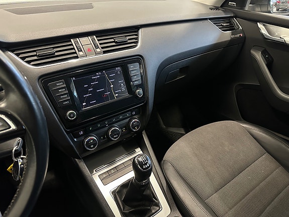 Skoda Octavia 25 of 30