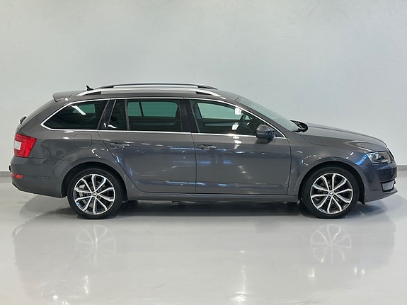Skoda Octavia 7 of 30