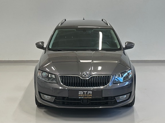 Skoda Octavia 9 of 30