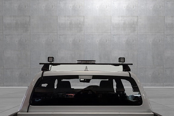Toyota HiLux 18 of 19