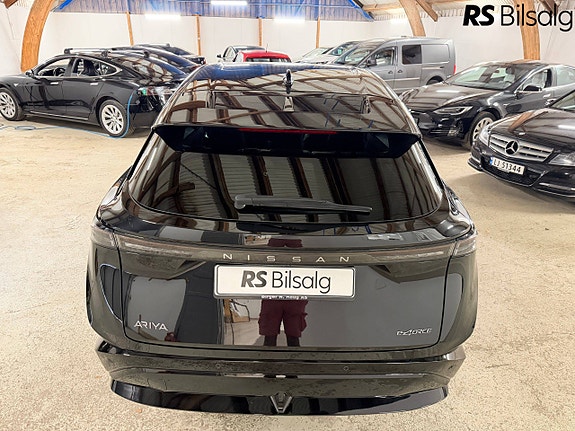 Nissan Ariya 12 of 30