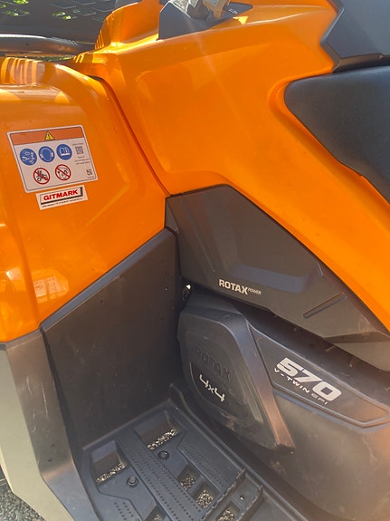 Can-Am Outlander 570R T 12 of 15