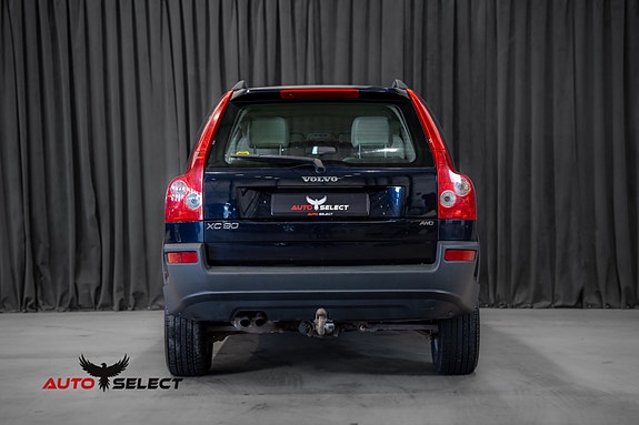 Volvo XC90 9 of 30