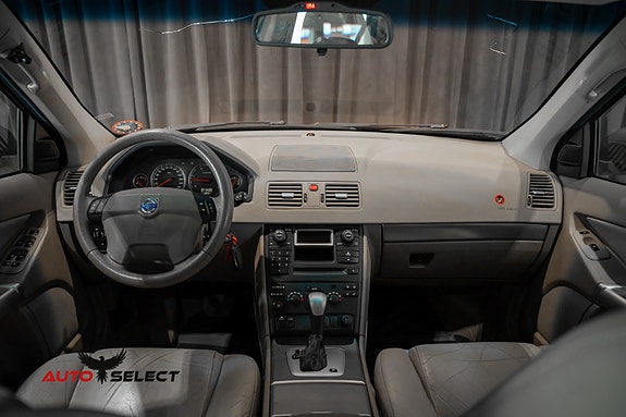 Volvo XC90 29 of 30