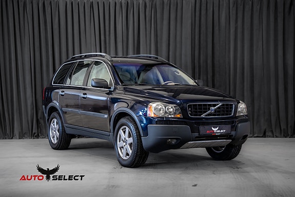 Volvo XC90 4 of 30