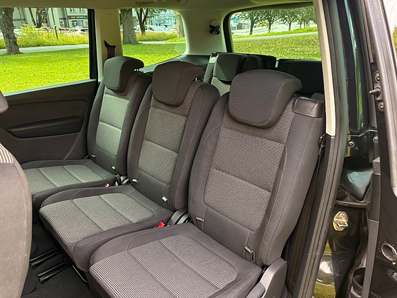 Volkswagen Sharan 12 of 16