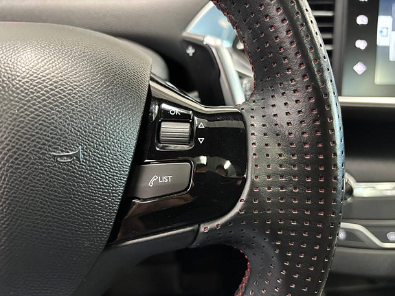 Peugeot 308 28 of 30