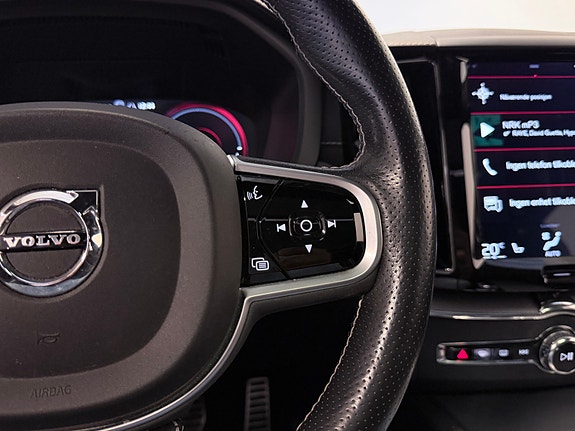 Volvo XC60 27 of 30