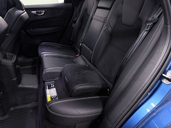 Volvo XC60 20 of 30